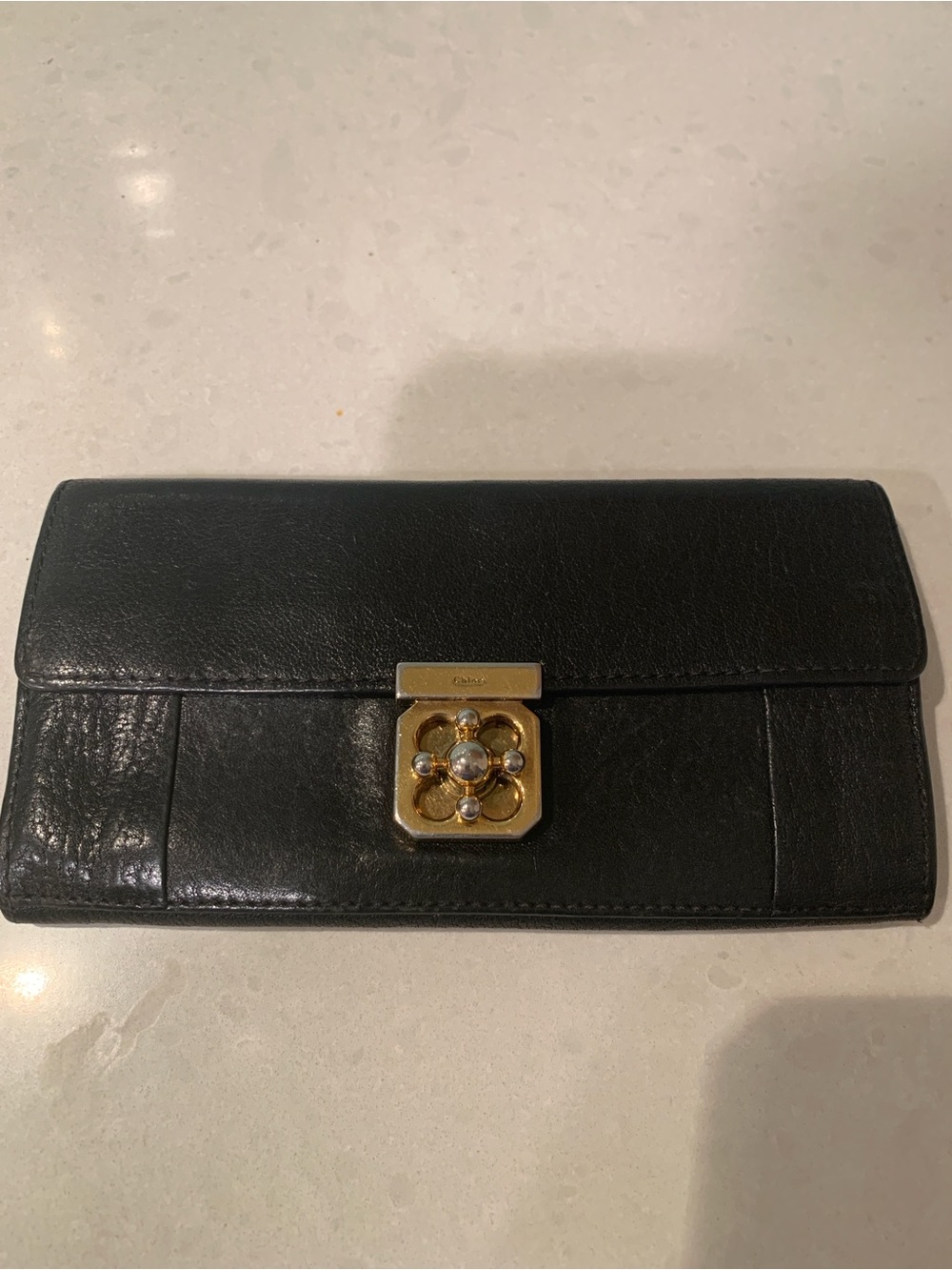Chloe Black Leather Woman Wallet Rotate Decorative Gold Tone Lock